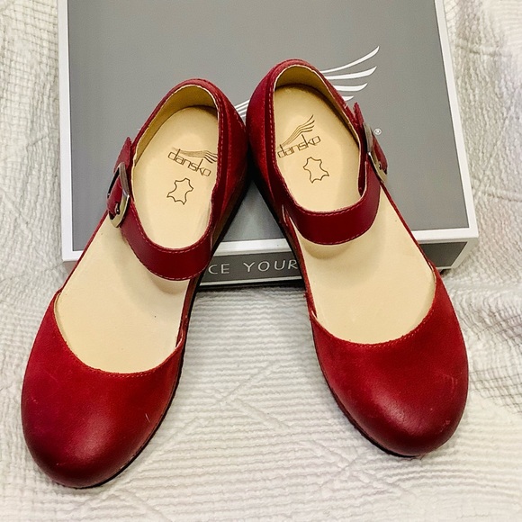 Dansko Mae Red Leather Mary Jane Clogs Comfort Shoes Adjustable Buckle Strap - Picture 5 of 14